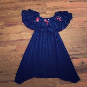 Super cute off the shoulder dress or coverup S